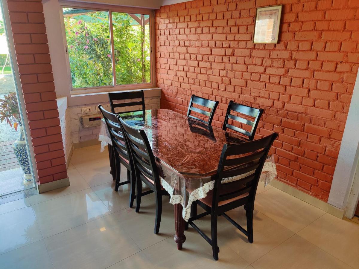 Brick Field Hotel Varanasi Ngoại thất bức ảnh