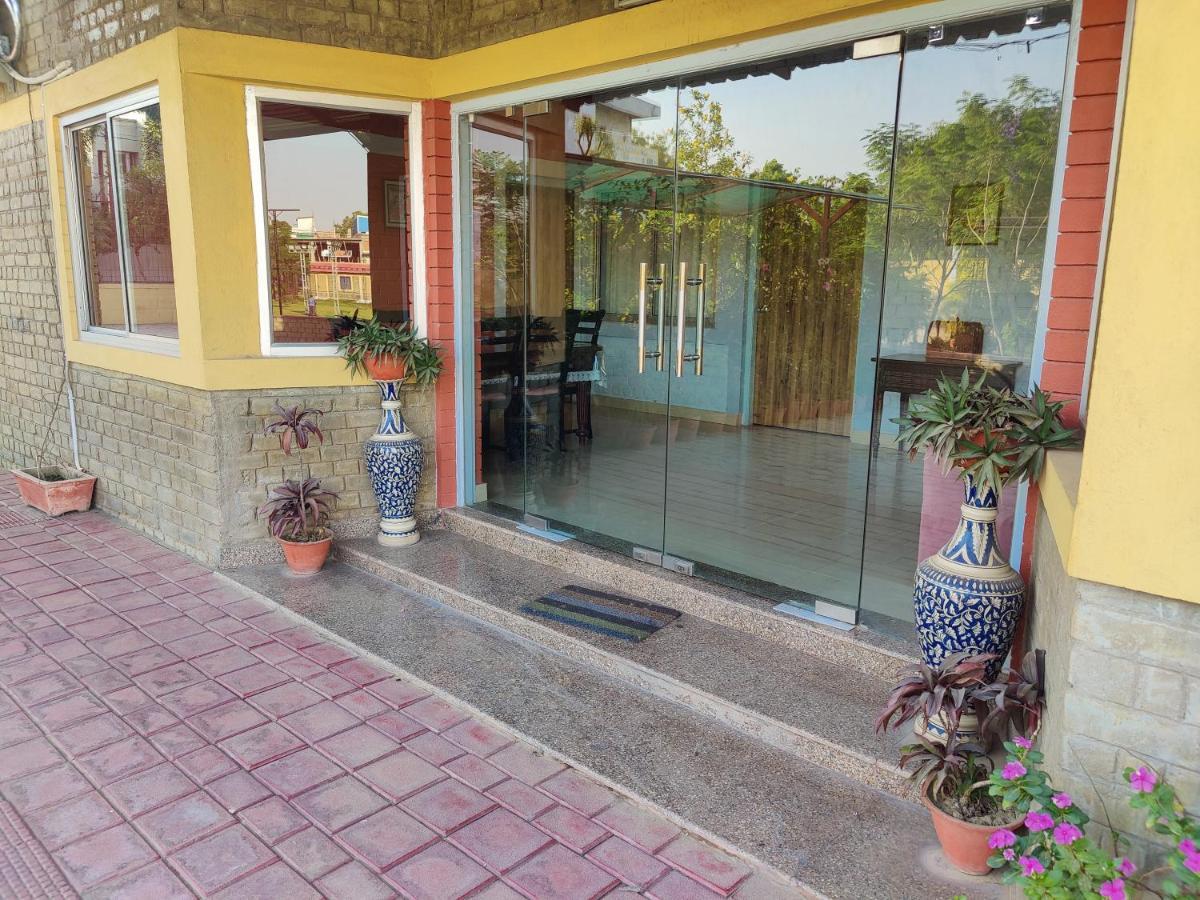 Brick Field Hotel Varanasi Ngoại thất bức ảnh